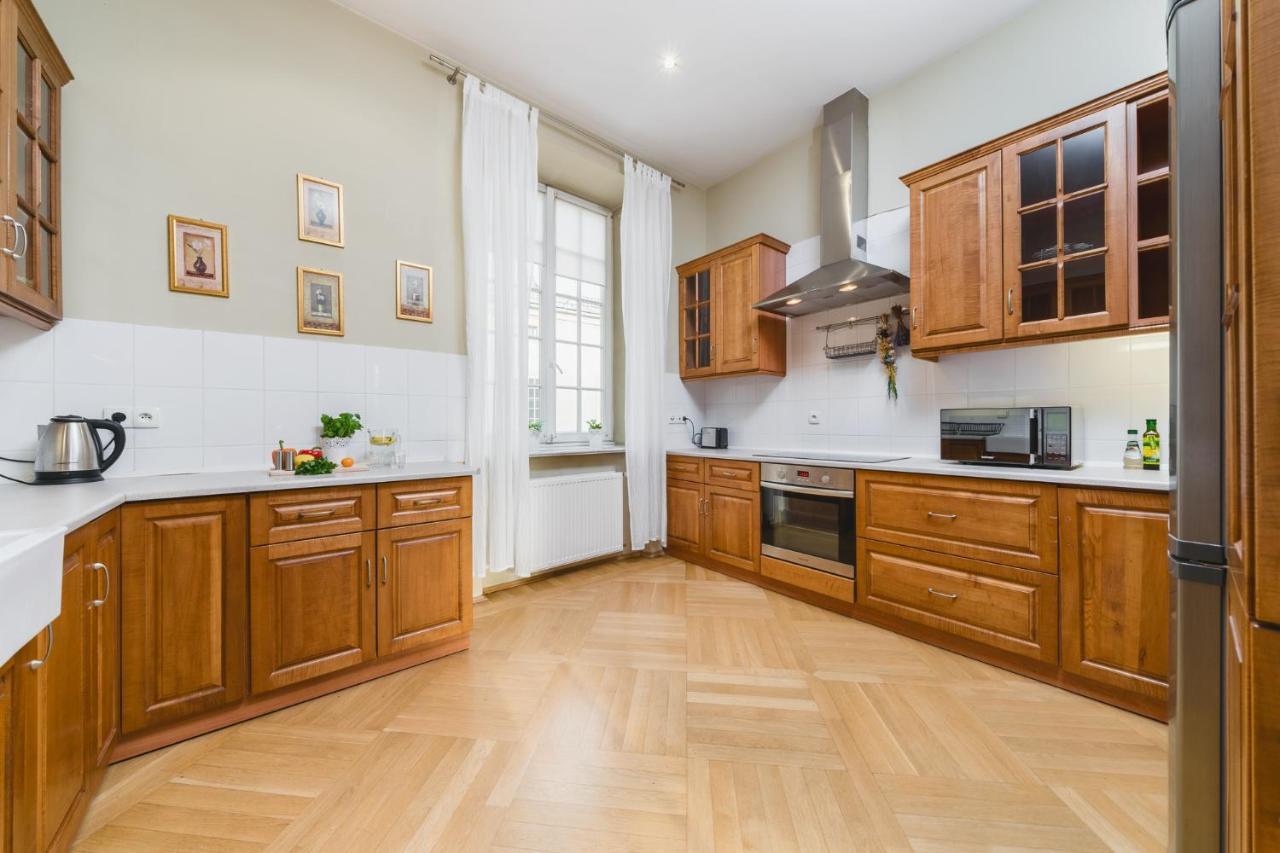 Apartamenty W Palacu Pod Baranami Kraków Eksteriør billede