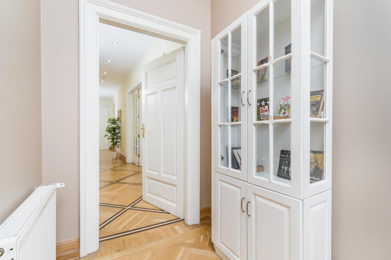 Apartamenty W Palacu Pod Baranami Kraków Eksteriør billede